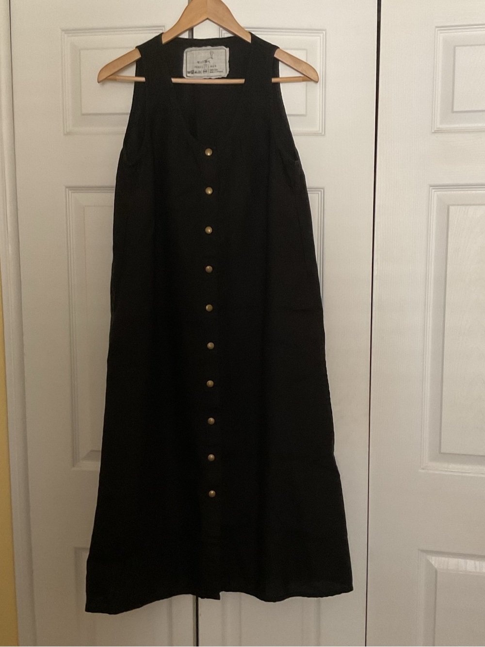 notPERFECTLINEN Black Button-Front Midi Dress